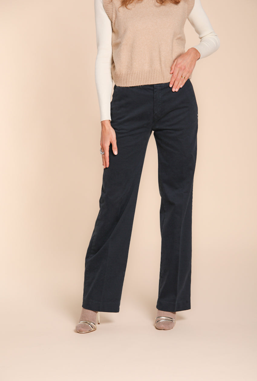 Foto 1 New York Straight pantalone chino donna in gabardina straight fit