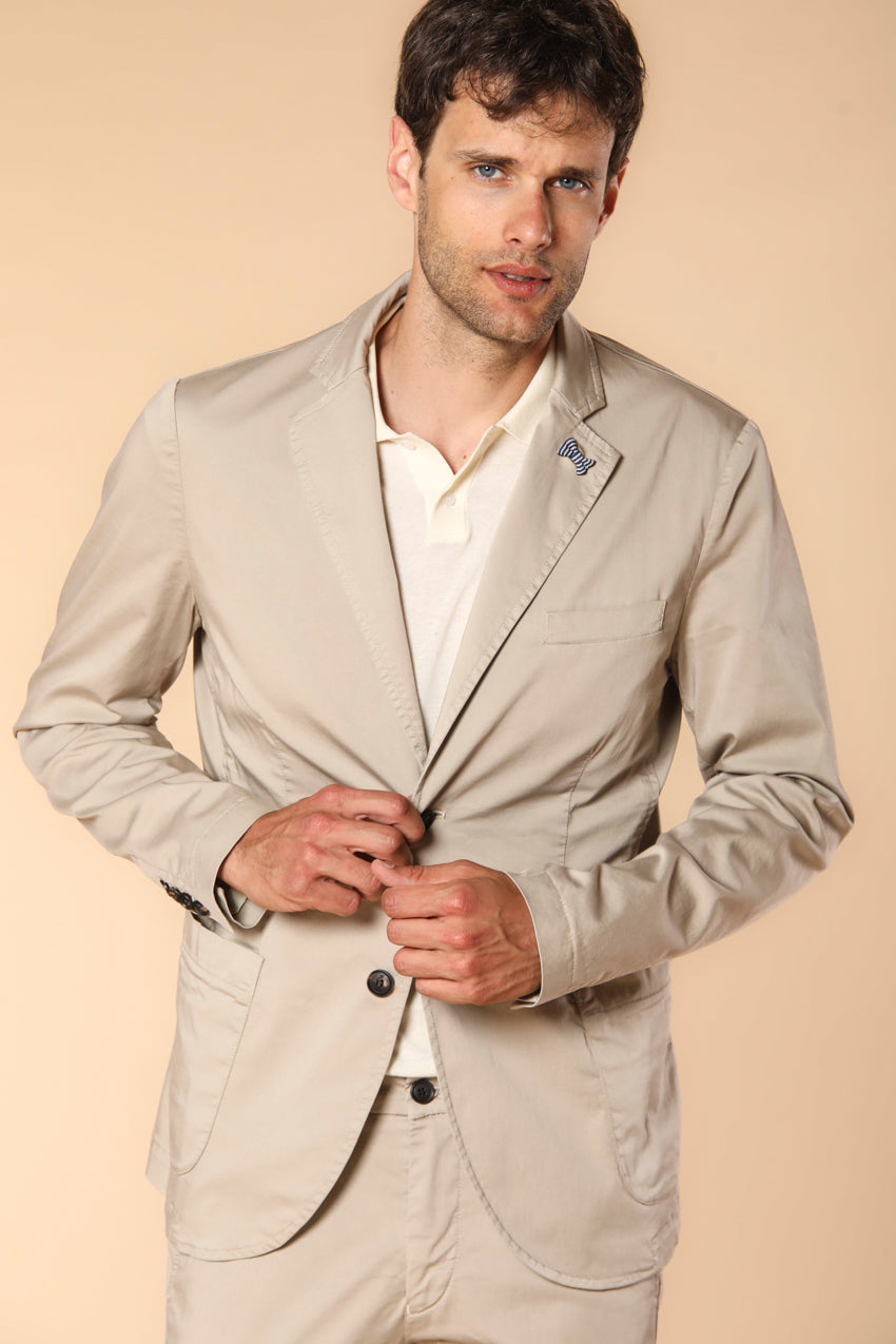 Da Vinci men's travel blazer in technical stretch satin with details