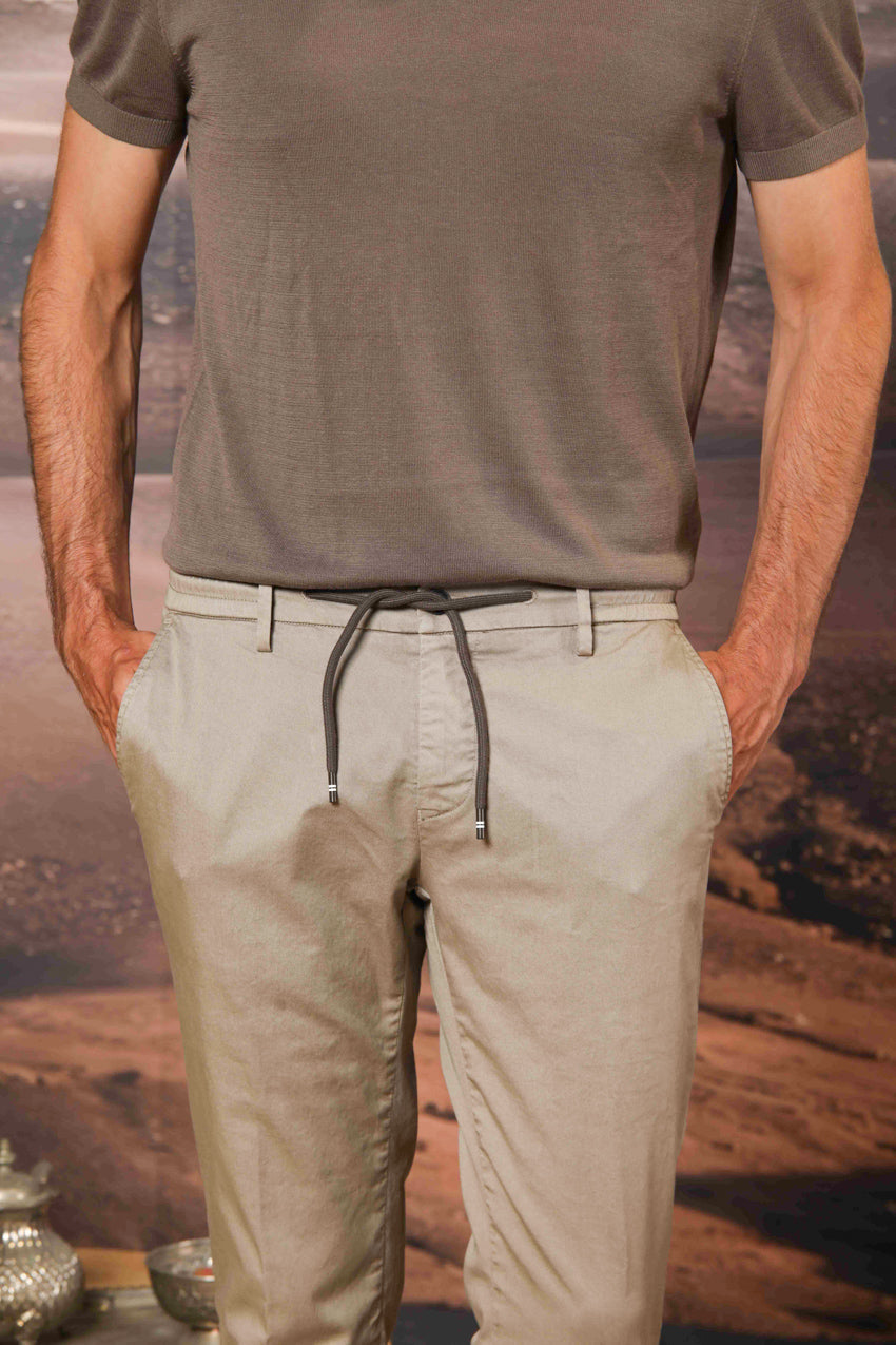 Milano Jogger pantalon chino jogger homme en coton et tencel Extra Slim Fit