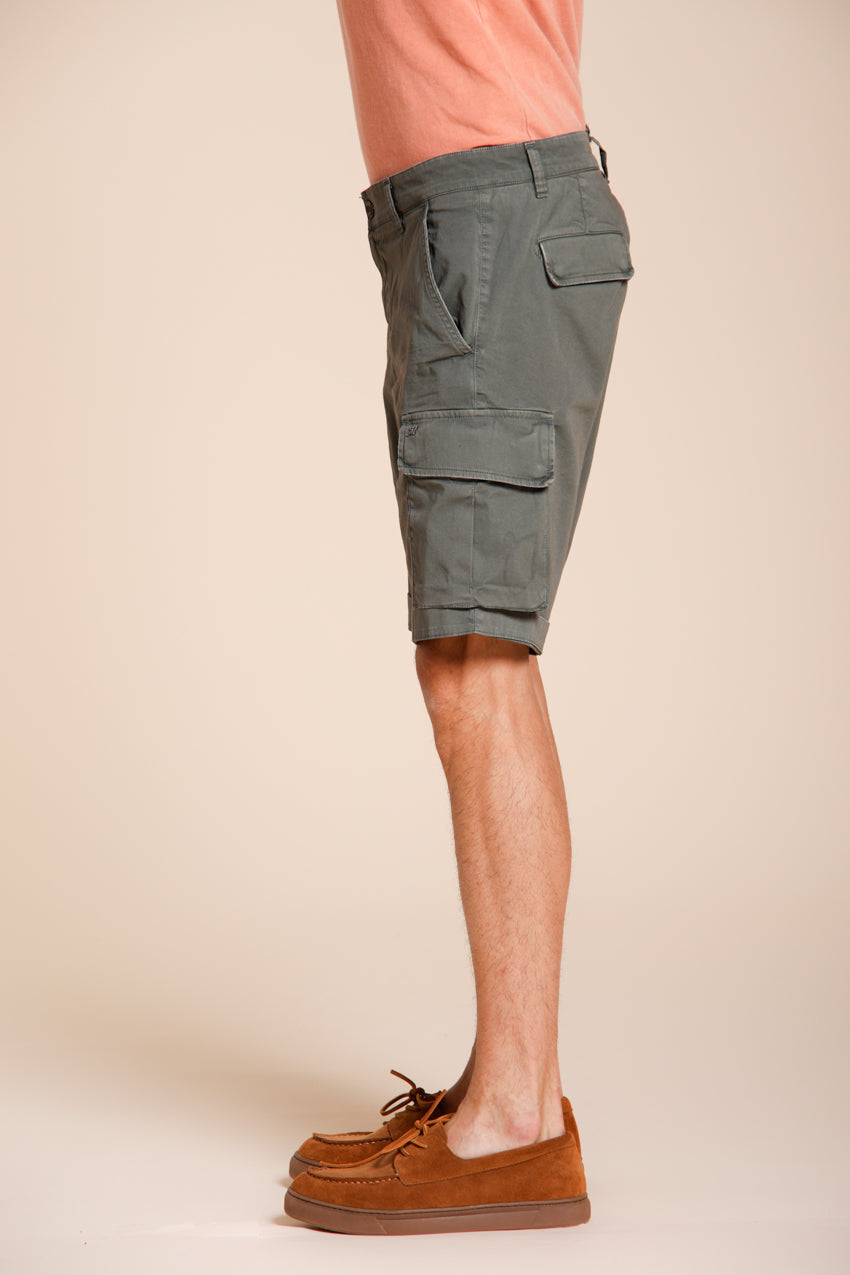 Chile Bermuda Cargo Herren aus Stretch-Satin slim fit ①