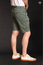 George Coolpocket bermuda cargo homme en satin stretch logo edition Carrot fit ①