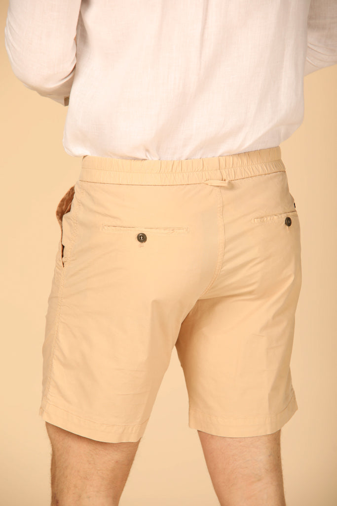 Image 5 de bermuda cargo pour homme modèle Forte Summer, couleur kaki foncé, coupe régulière, de Mason's