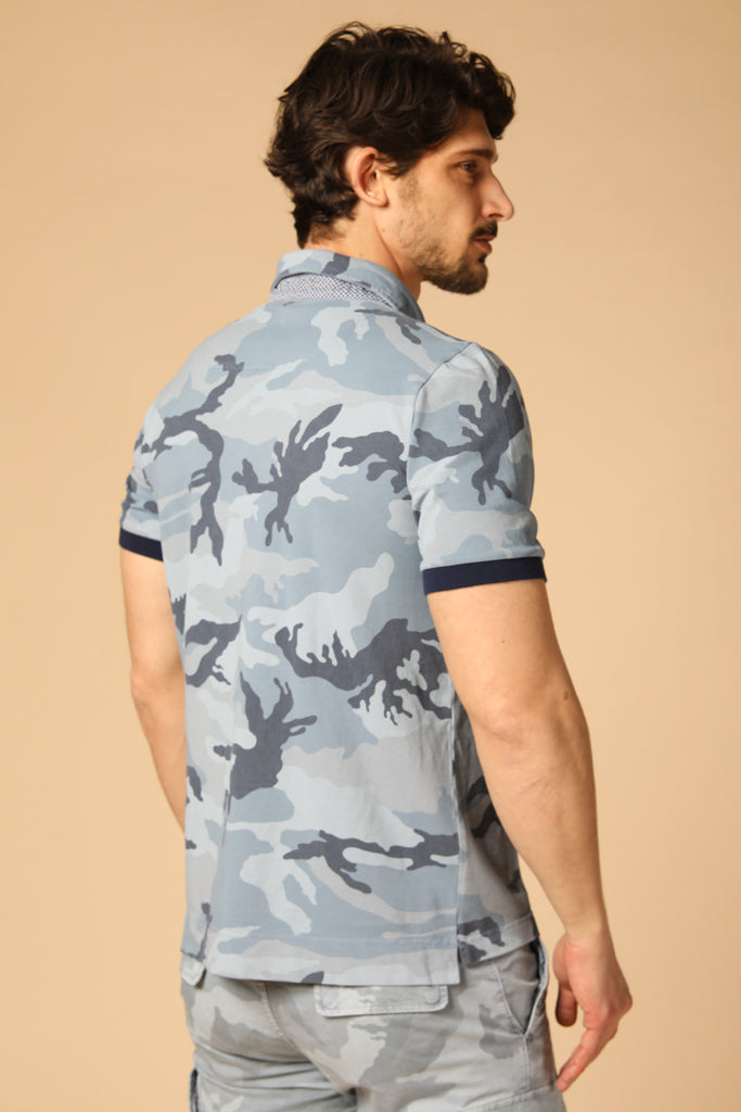 Image 4 de polo pour homme Mason's, modèle Print, motif camouflage de couleur bleu clair, coupe régulière
