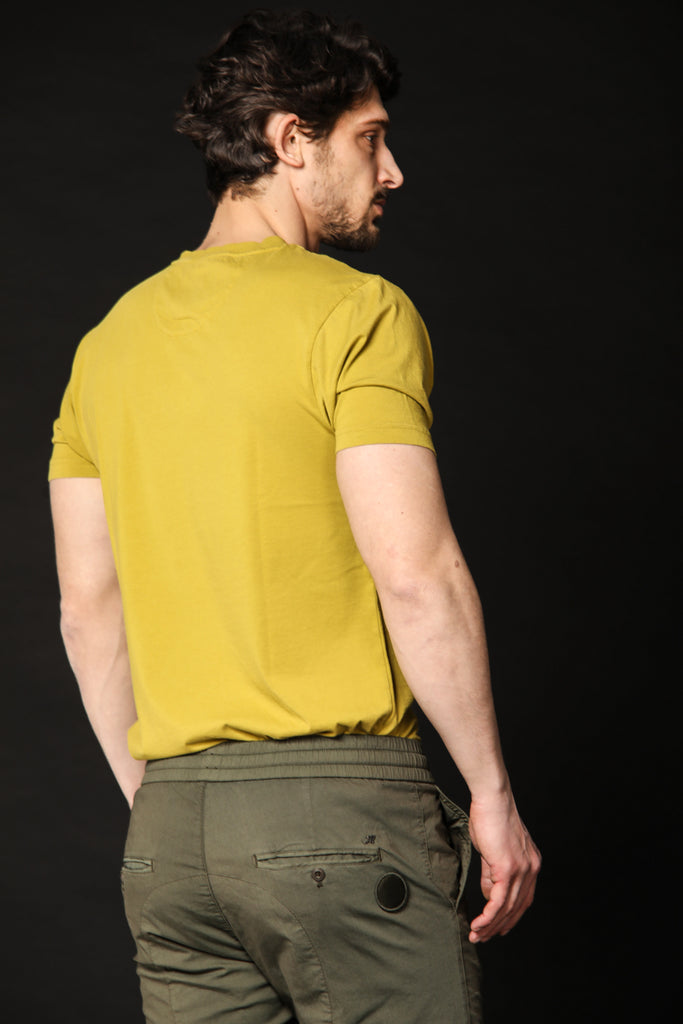 Image 5 de T-shirt homme modèle Tom MM en vert lime, coupe régulière de Mason's