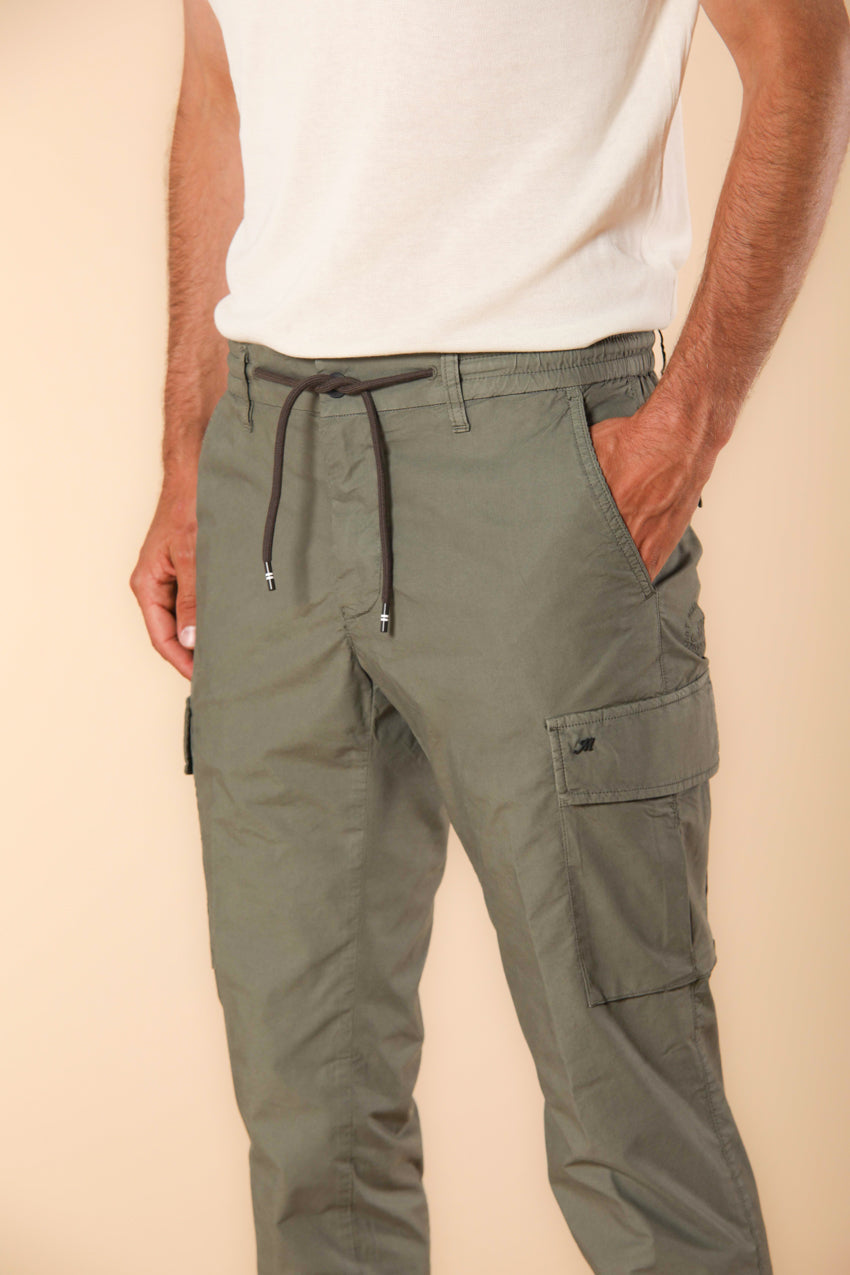 Immagine 3 di Chile Jogger pantalone cargo uomo in tela paracadute extra slim fit colore verde militare di Mason's