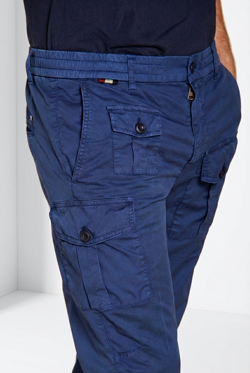 George Coolpocket Hose Cargo Jogger Herren aus Stretch Gabardine Logo Edition carrot fit ①