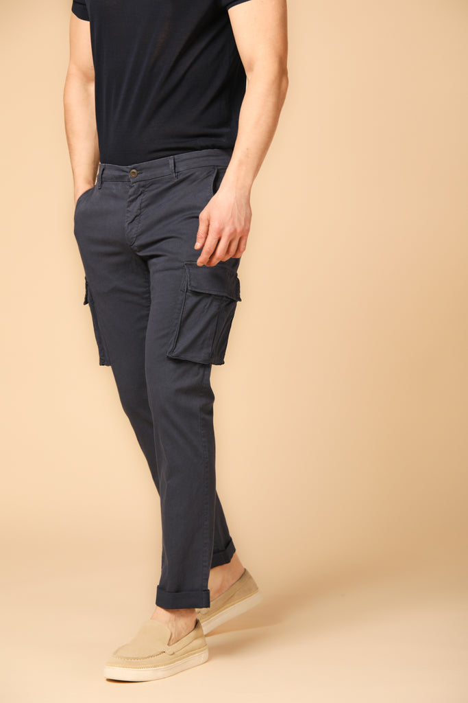 Image 2 de pantalon cargo pour homme modèle Chile City en bleu marine, coupe régulière de Mason's