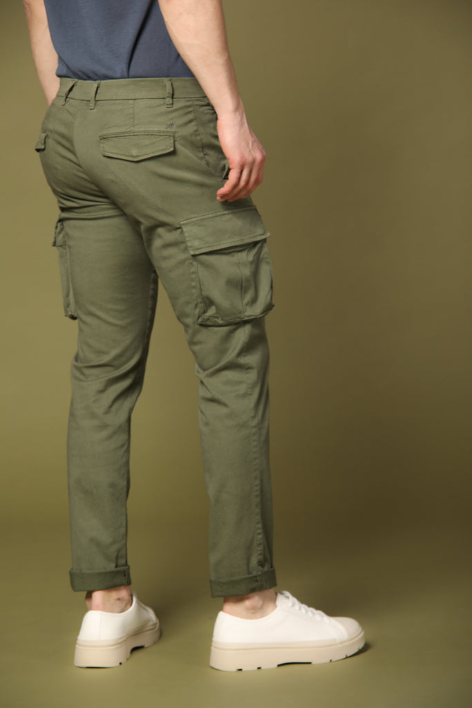 Image 4 de pantalon cargo pour homme modèle Chile City en vert, coupe régulière de Mason's