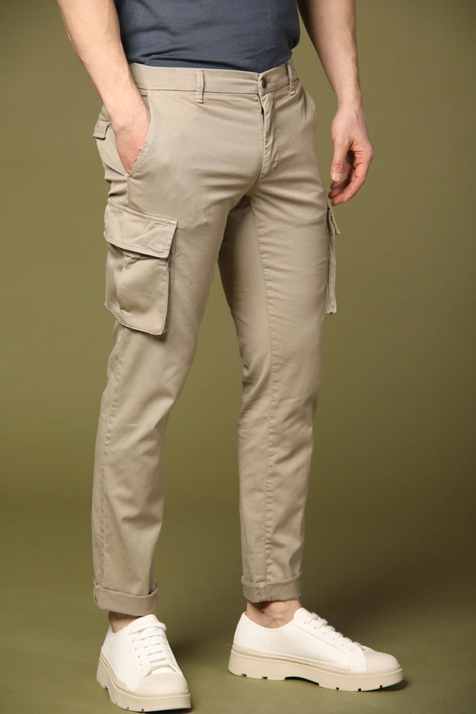 Image 2 de pantalon cargo pour homme modèle Chile City en stuc clair, coupe régulière de Mason's
