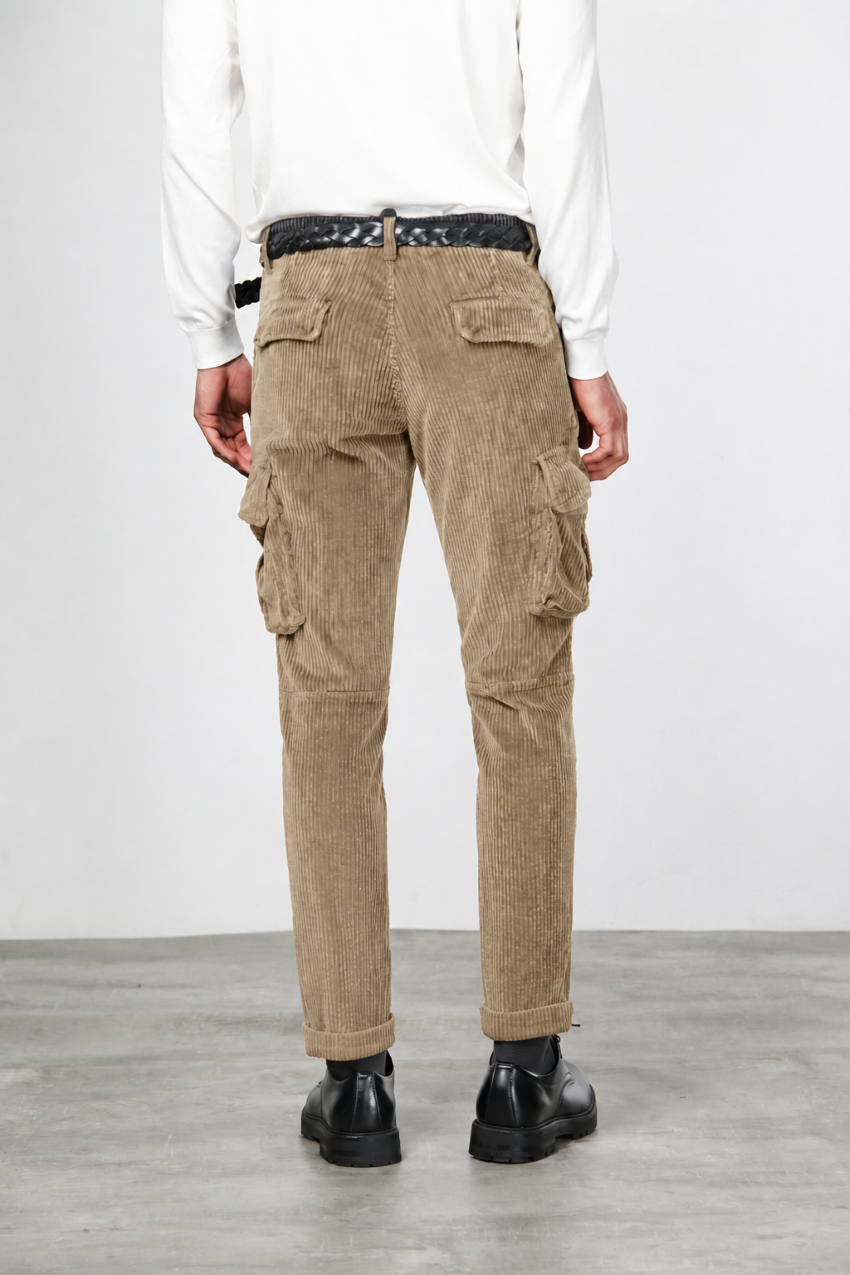 Chile Herren-Cargohose aus breit geripptem Samt mit regular fit