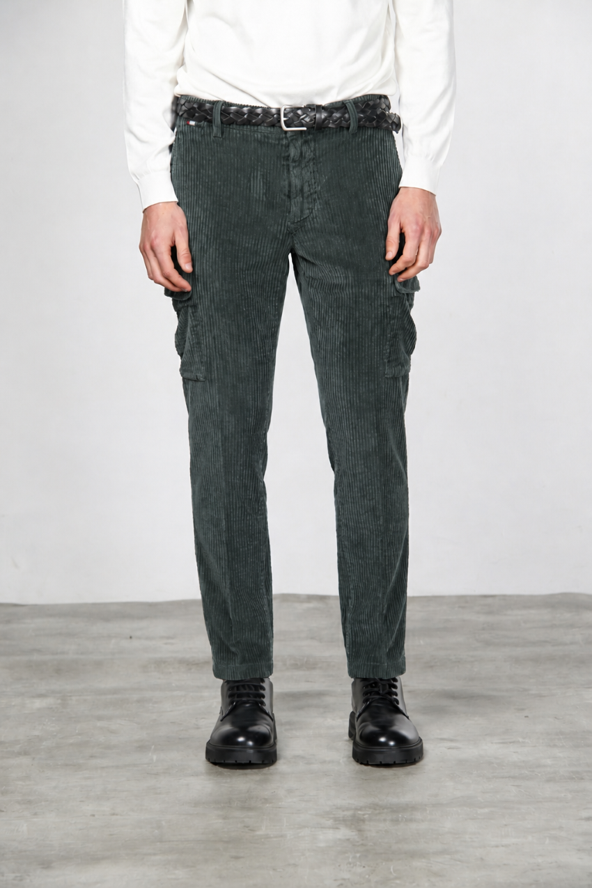 Chile men’s cargo pants in wide-wale velvet with regular fit