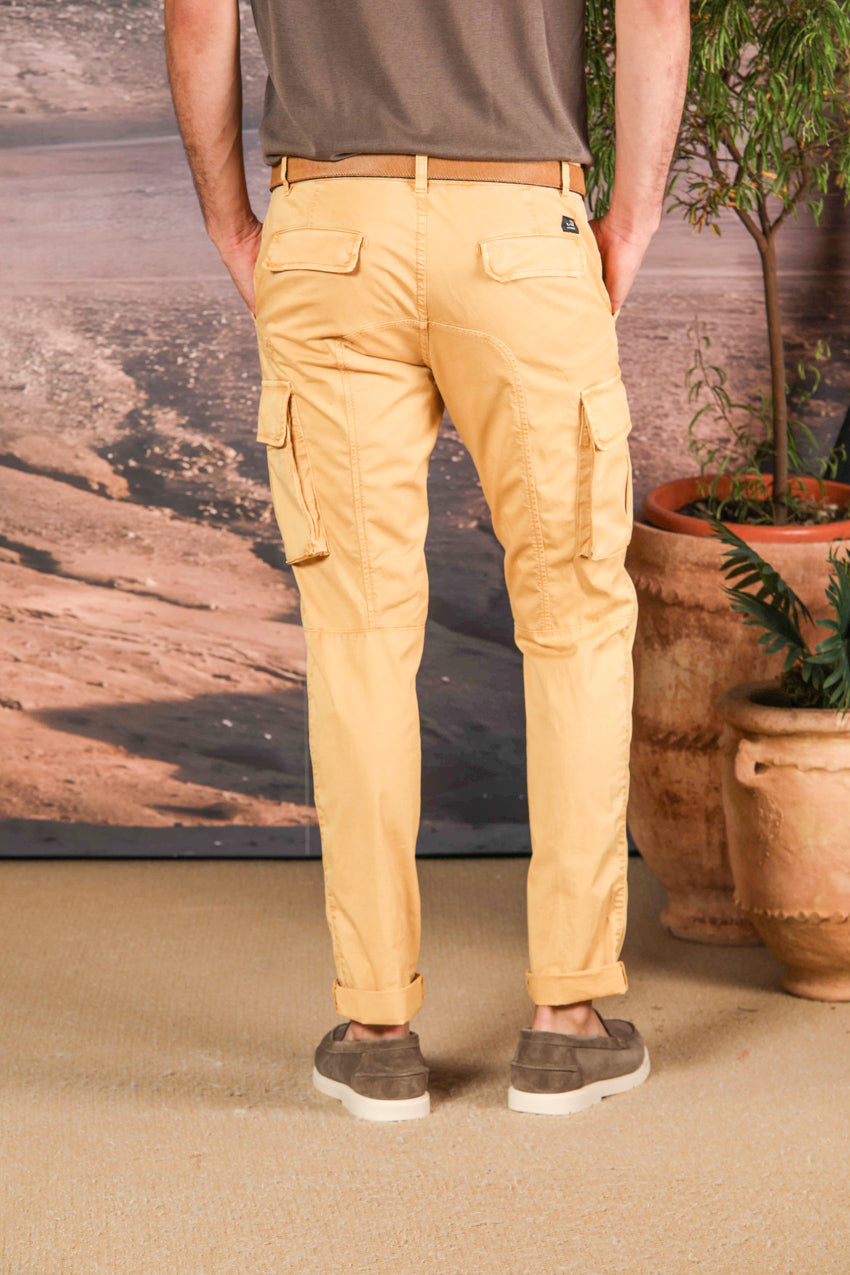 Chile Men's cargo pants in lightweight pima cotton twill  special washing  Extra-Slim Fit