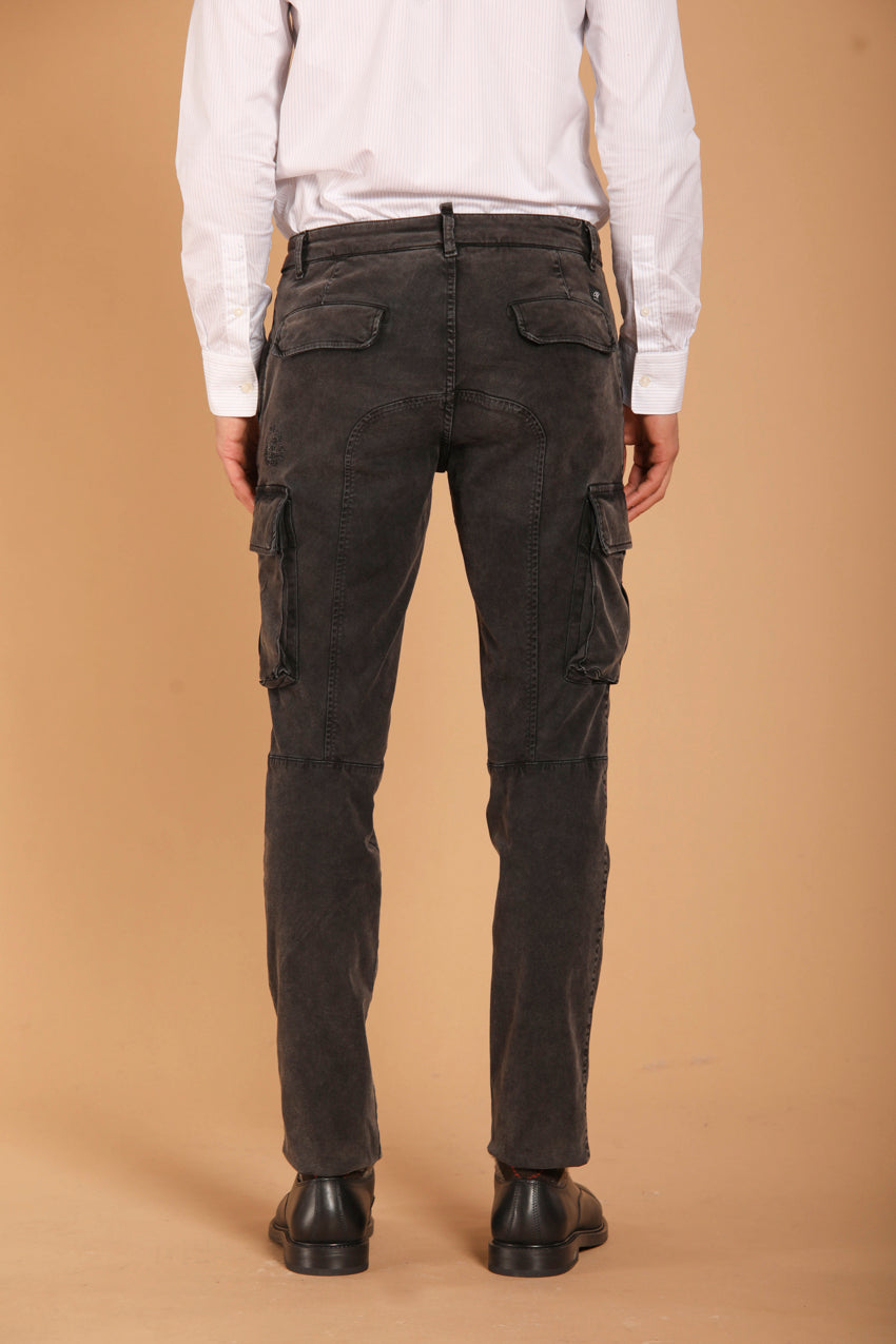 immagine 5 di pantalone cargo uomo modello Chile1 di colore nero, fit extra slim di Mason's