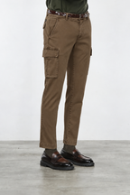 Chile Cargohose für Herren aus Stretch-Gabardine Extra Slim Fit ①