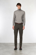 Chile Herren-Cargohose aus Stretch-Gabardine Extra Slim Fit ①