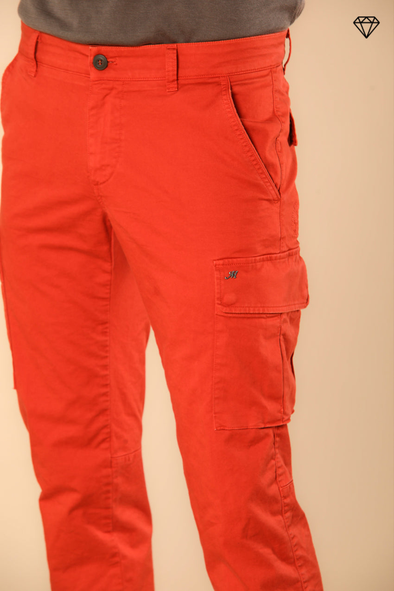 Immagine 4 di Chile pantalone cargo uomo in raso stretch extra slim fit colore arancio di Mason's