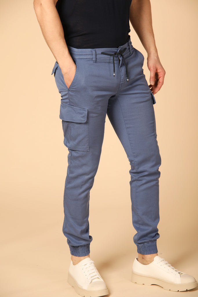 Image 2 de pantalon cargo pour homme modèle Chile Elax en indigo, coupe extra slim de Mason's
