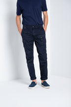 George Coolpocket Herren Cargo Hose aus leichtem Stretch-Twill Logo Edition carrot fit ①