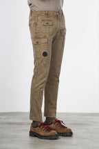 George Coolpocket pantalon cargo homme en gabardine carrot fit ①
