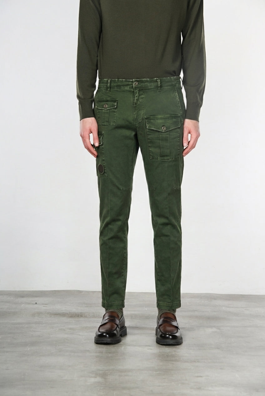 George Coolpocket pantalon cargo homme en gabardine carrot fit ①
