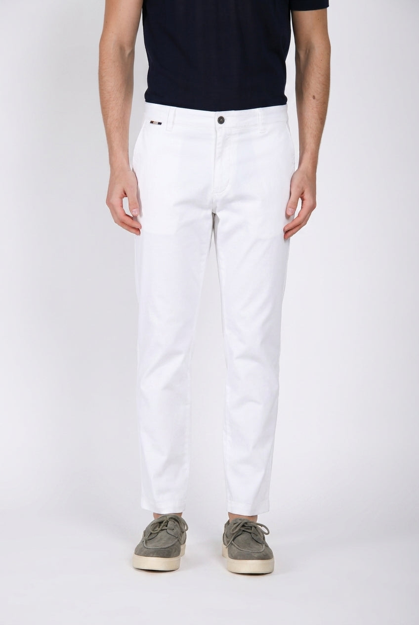 John Coolkhinos pantalon chino homme en satin stretch Logo Edition carrot fit ①