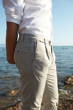 Osaka 1 Pince Delamere Hose Chino Herren aus Stretch-Gabardine carrot fit