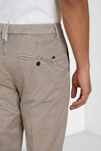 Osaka 1 Pince Delamere Hose Chino Herren aus Stretch-Gabardine carrot fit