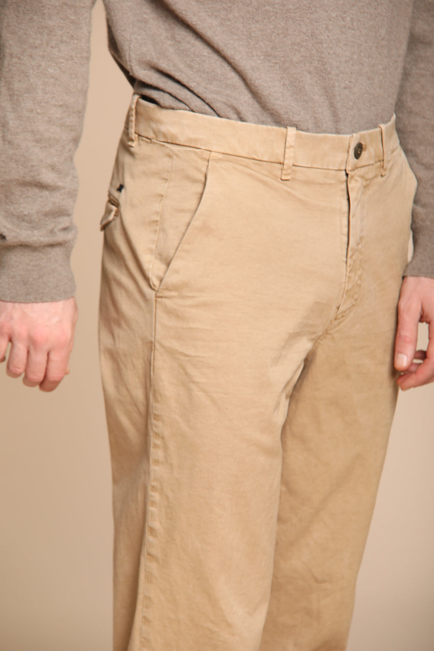 Chinos pantalone chino uomo in gabardina relaxed fit