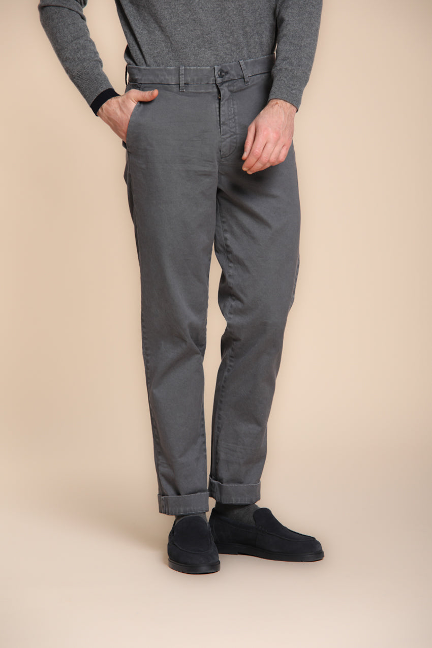 Chinos pantalone chino uomo in gabardina relaxed fit