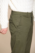 Chinos pantalone chino uomo in gabardina relaxed fit