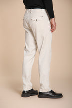 Chinos pantalone chino uomo in gabardina relaxed fit