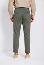 Pinces pantalon chino homme en gabardine stretch relaxed fit