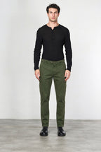 Chile Herren-Cargohose aus Gabardine mit carrot fit