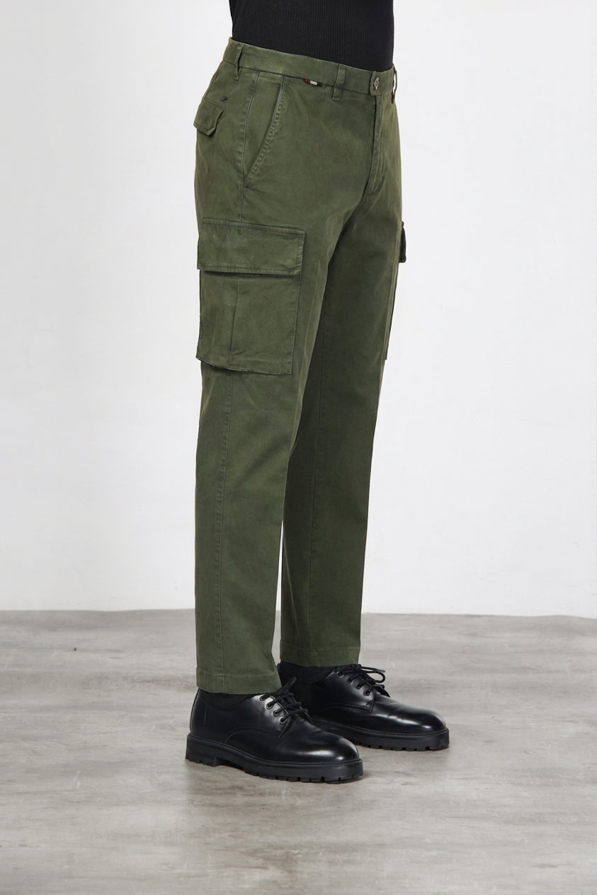 Chile Herren-Cargohose aus Gabardine mit carrot fit