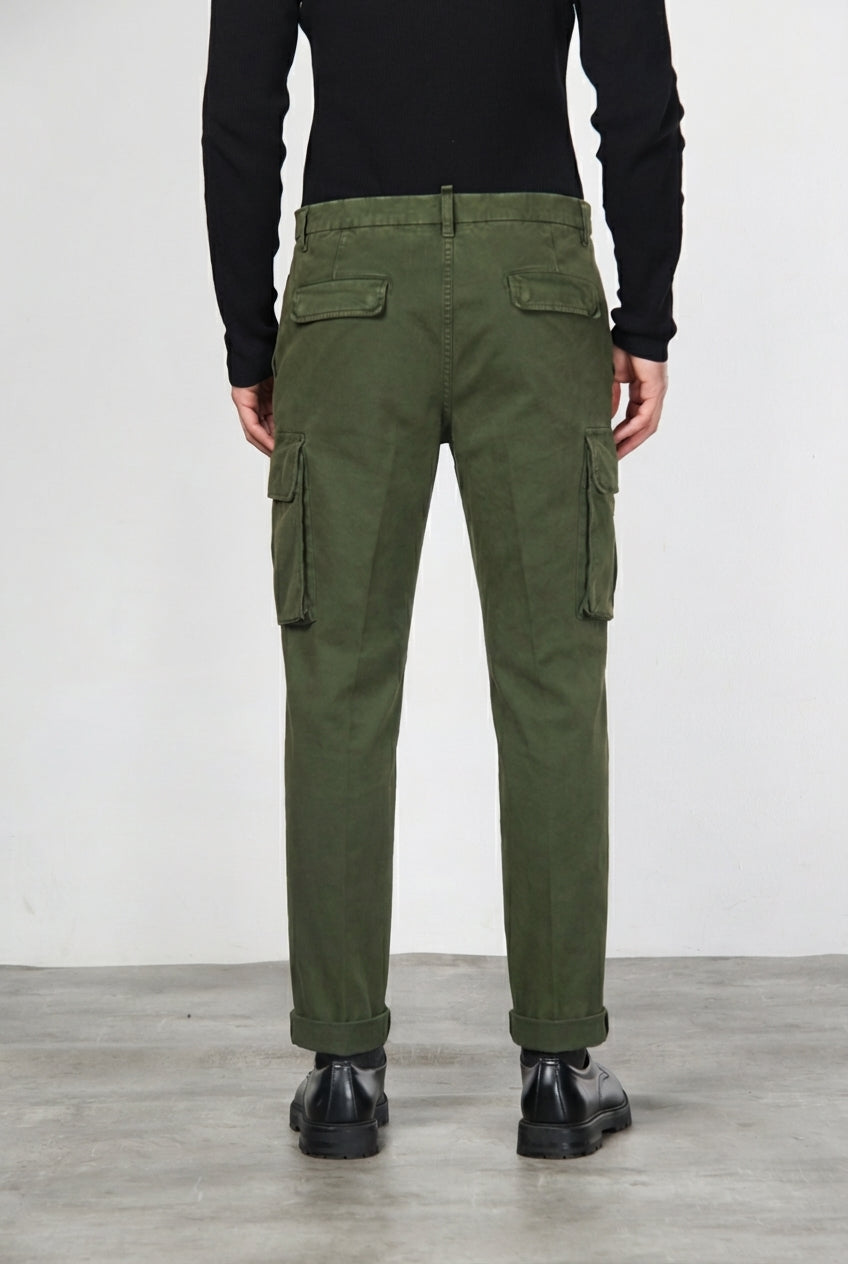 Chile Herren-Cargohose aus Gabardine mit carrot fit