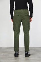 Chile Herren-Cargohose aus Gabardine mit carrot fit