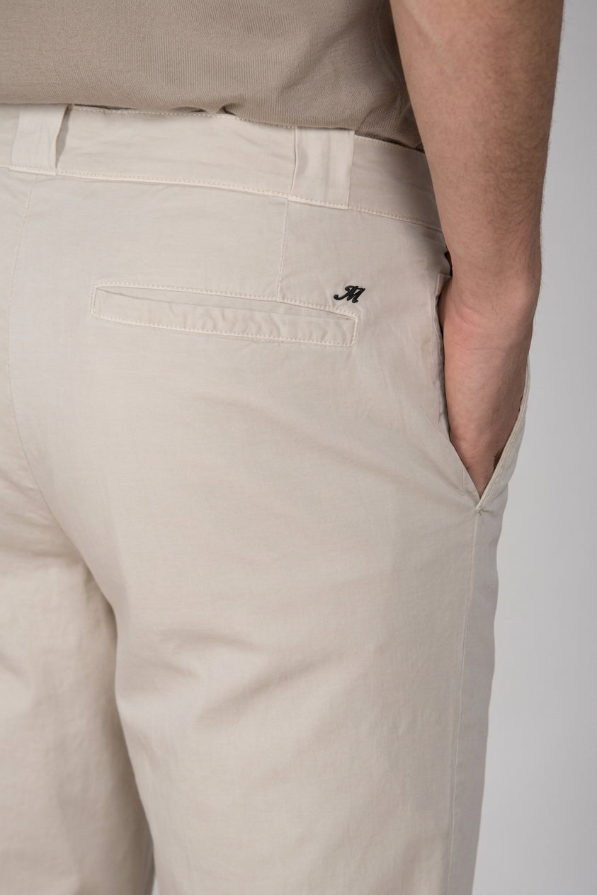 Madison M74 pantalon chino homme en twill léger stretch carrot fit