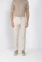 Madison M74 Hose Chino Herren aus leichtem Stretch Twill carrot fit