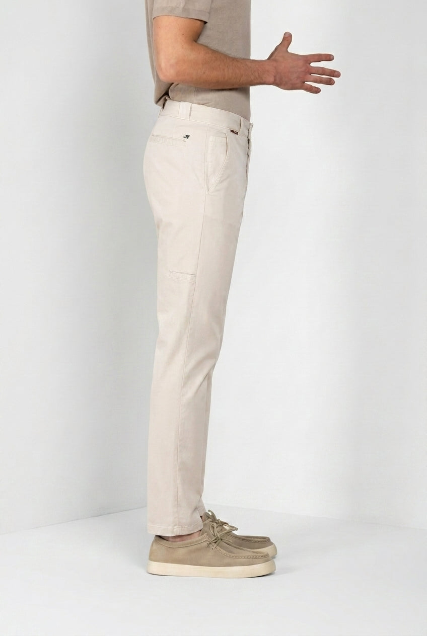 Madison M74 pantalon chino homme en twill léger stretch carrot fit