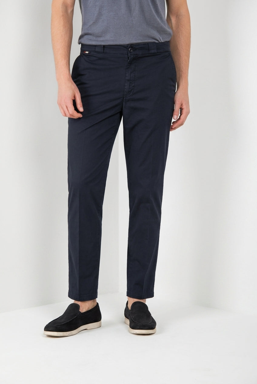 Madison M74 pantalon chino homme en twill léger stretch carrot fit