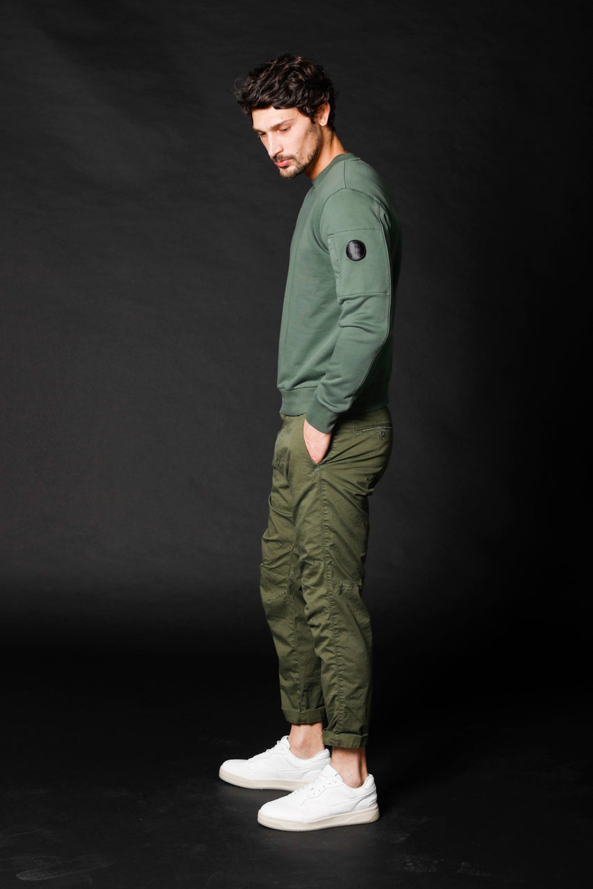 image 4 de pantalon chino homme en twill édition limitée modèle john coolkhinos en vert coupe carotte de mason's