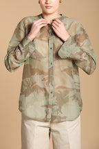 Delhi Damenbluse mit langen Ärmeln aus Musselin mit Camouflage-Druck