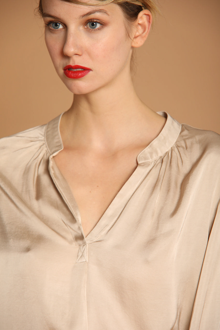 immagine 3 di camicia donna, modello Adele, in viscosa di colore ghiaccio di mason's