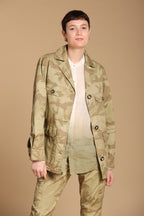 Santa Barbara Damenjacke aus Twill mit Camouflage-Beige-Druck