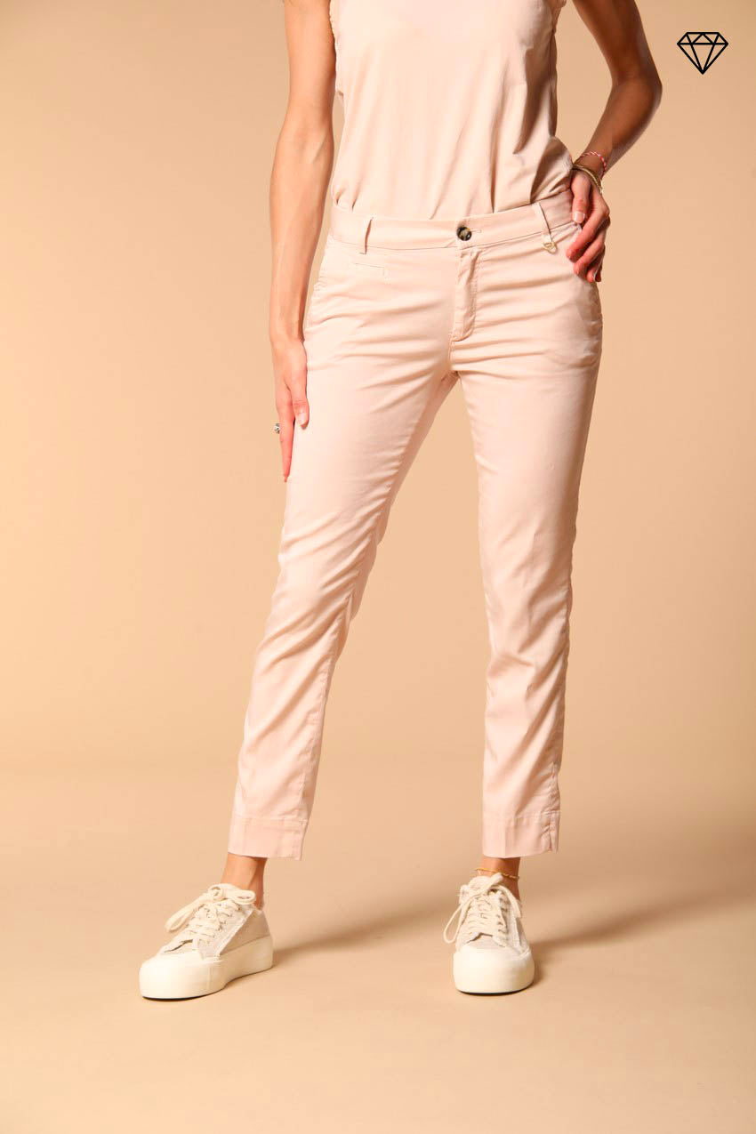 Immagine 1 di pantalone chino donna in twill modello Jaqueline Curvie curvy fit