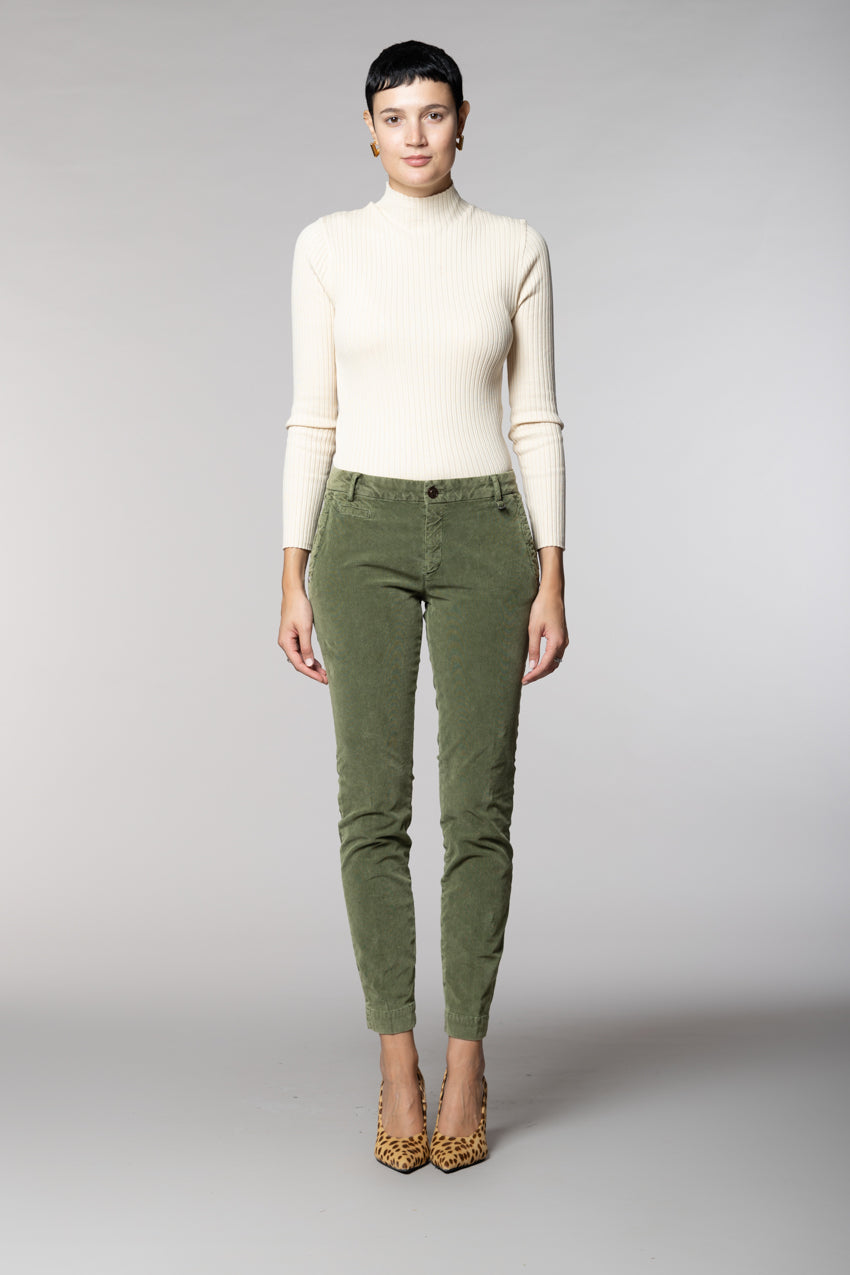Jaqueline Archivio pantalon chino femme en velours 1000 côtes slim fit