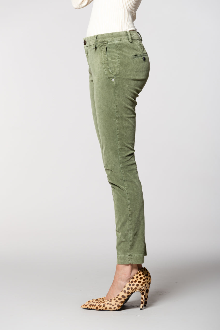 Jaqueline Archivio pantalon chino femme en velours 1000 côtes slim fit