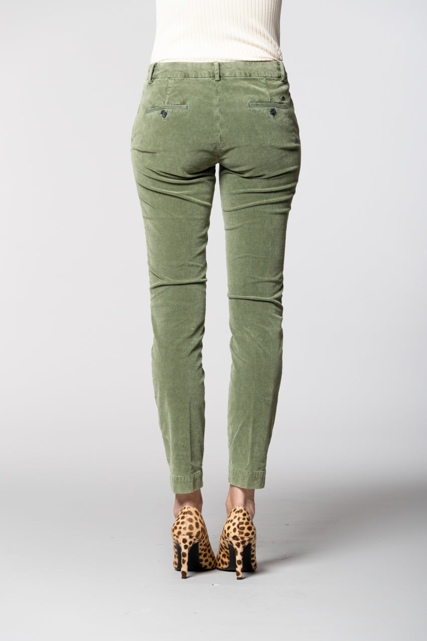 Jaqueline Archivio pantalon chino femme en velours 1000 côtes slim fit
