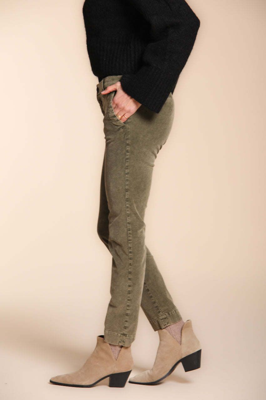 Foto 3 Jaqueline Archivio pantaloni chino donna in velluto 1000 righe slim fit