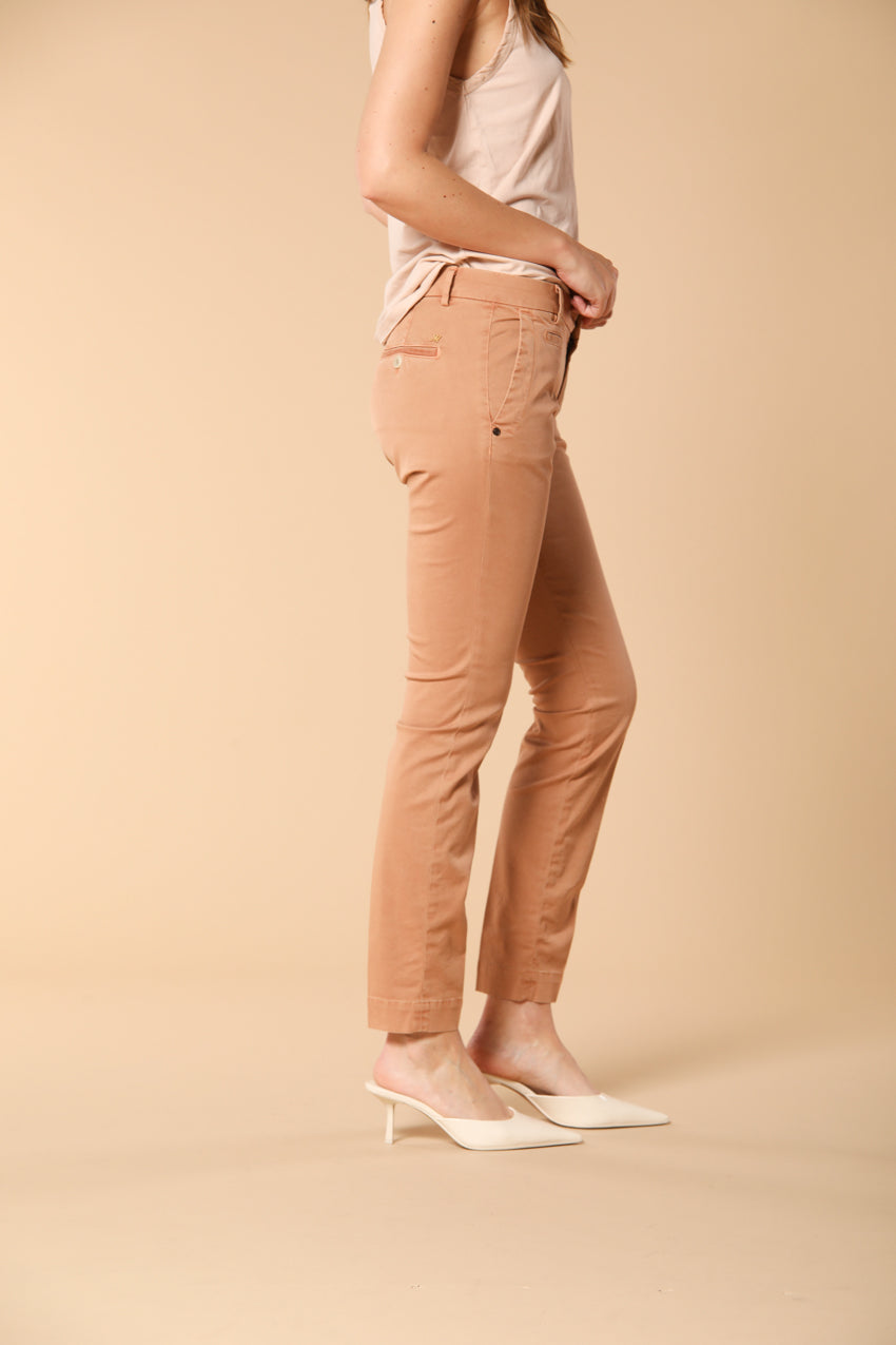 Jaqueline Archivio Pantalon Chino Femme en Gabardine coupe Curvy